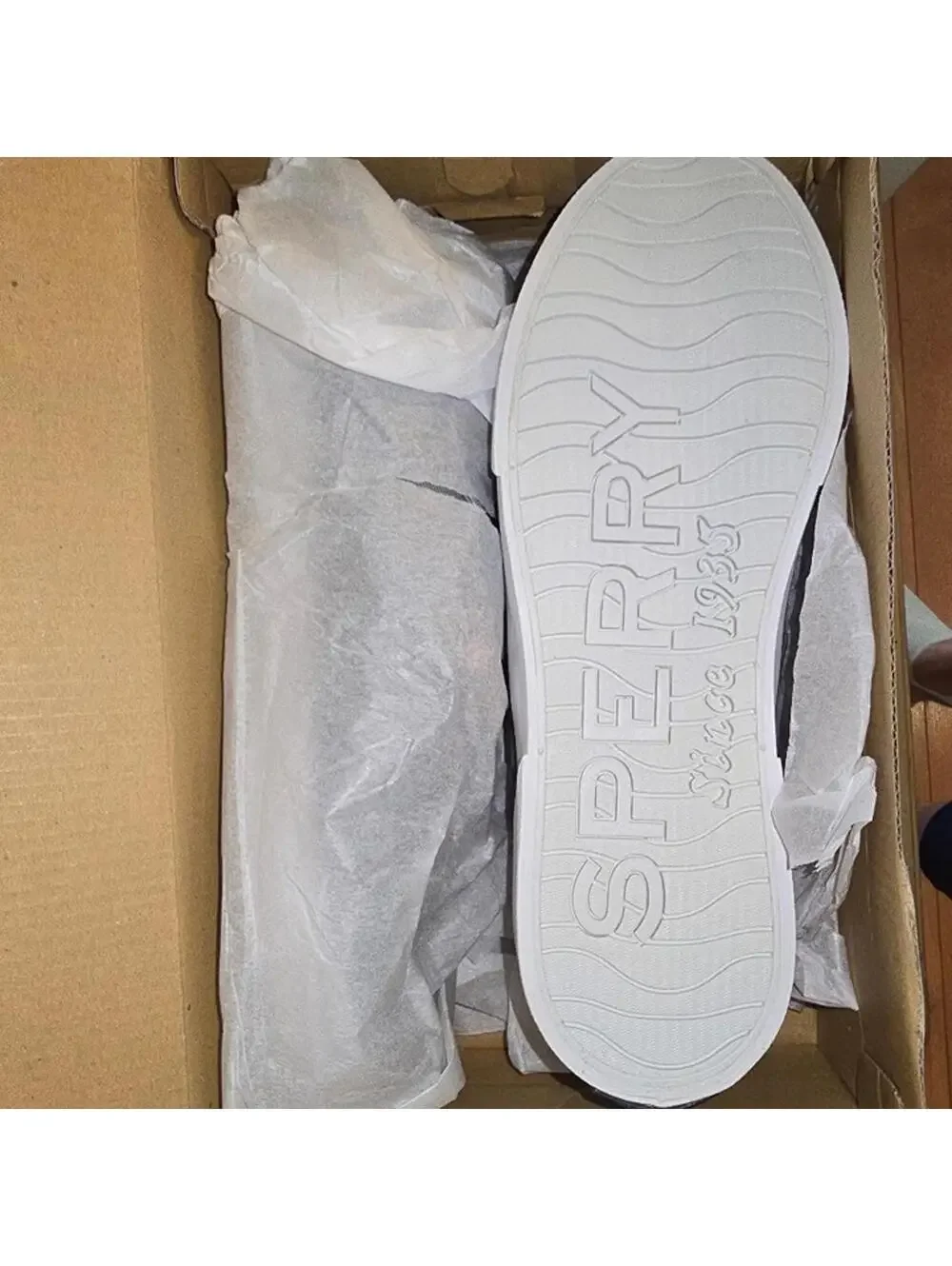 Sperry Women's size 9 Core Grey NIB